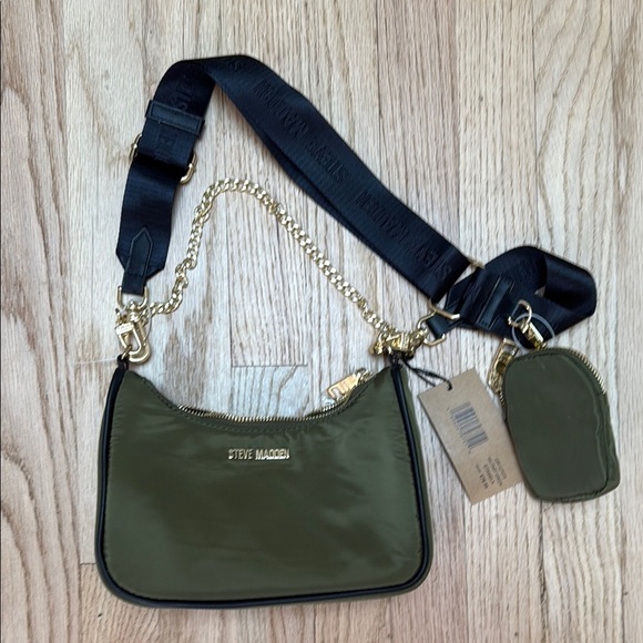Steve Madden Crossbody/Shoulder Bag with Gold Chain Detail - NWT - Picture 1 of 5
